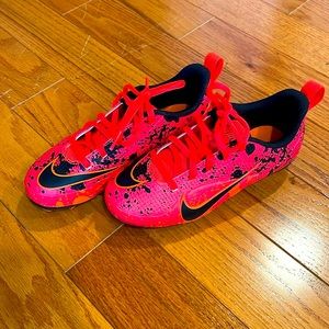 Kids’ Nike Lacrosse cleats! 🥍